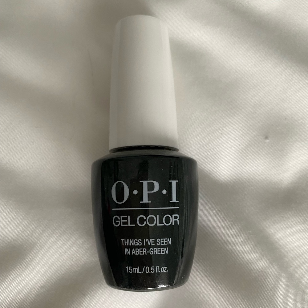 OPI gel color Things I’ve Seen In Aber-Green